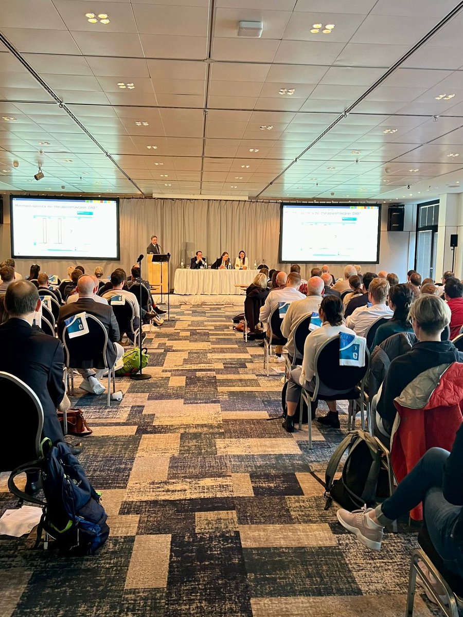 😀 Gute Stimmung &amp; volles Haus - so bringt Fortbildung Spaß: Wer in #Berlin bei  #UroAktuell23 (geht bis morgen) nicht dabei sein kann, dem steht "Aktuelles und Praxisrelevantes in der #Urologie" On-Demand ab 2. Mai (bis 20. Mai) zur Verfügung 😅 bit.ly/3mPzhus
