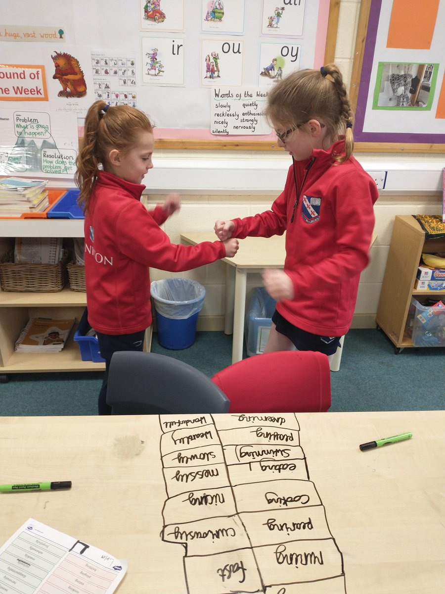 MonktonYear2's tweet photo. We were combining verbs and adverbs today and acting them out. The children were 'building carefully', 'swimming slowly' and even 'grooving enthusiastically!' https://t.co/vt0QtVMH4A