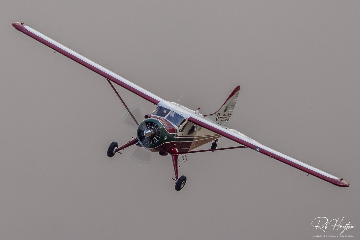 ShutterbugWGC's tweet photo. Continuing with the De Havilland theme, next up is the DHC-2 Beaver also at last August’s Duxford Flying Evening…⁦@deHavMuseum⁩ ⁦@IWMDuxford⁩ ⁦@DuxfordAirshows⁩ #DeHavilland #Beaver #Airshows #FlyingDays #FlyingEvenings #AviationPhotographer #AviationPhotos https://t.co/aYlOWDHBmT