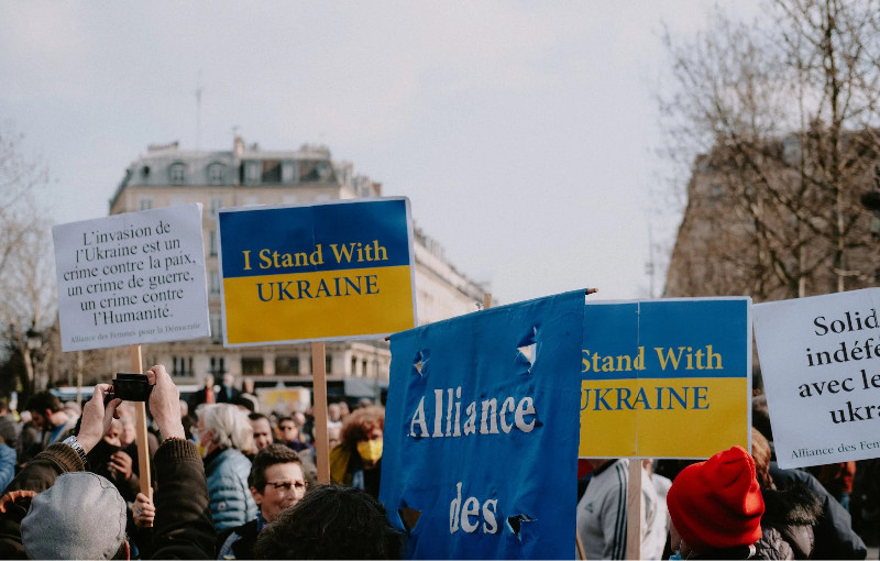 ICMigrations's tweet photo. [Manifestation] Webinaire conjoint « #Exils ukrainiens, russes et biélorusses en question : trajectoires, politiques et mobilisations » — 4 séances du vendredi 28 avril 2023 au vendredi 7 juillet 2023, en ligne

Découvrez le programme : https://t.co/uCDWvbnsVN https://t.co/k81xeLmc2f