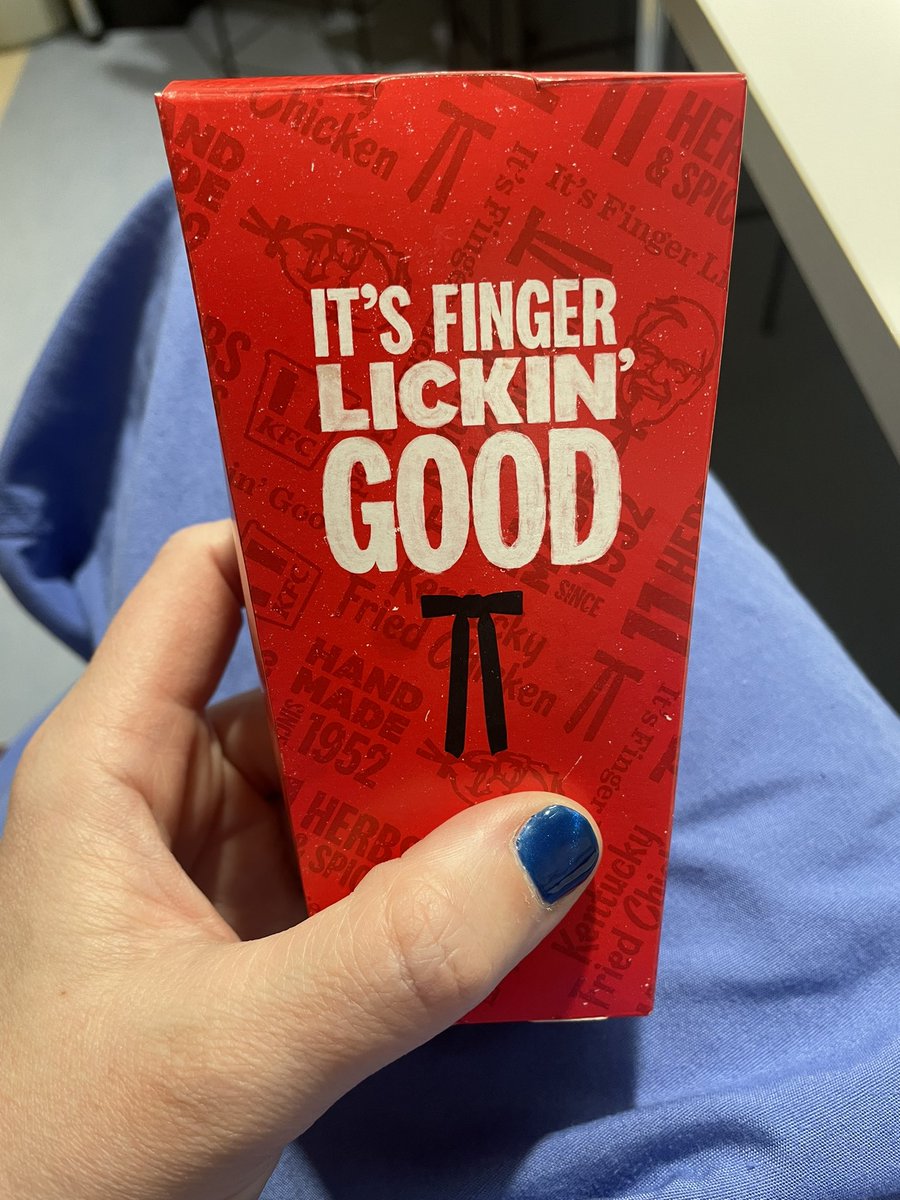 coollyndz's tweet photo. If carlsberg made surgeonsβ¦ π #KFCfriday https://t.co/8Fo8T63vUX