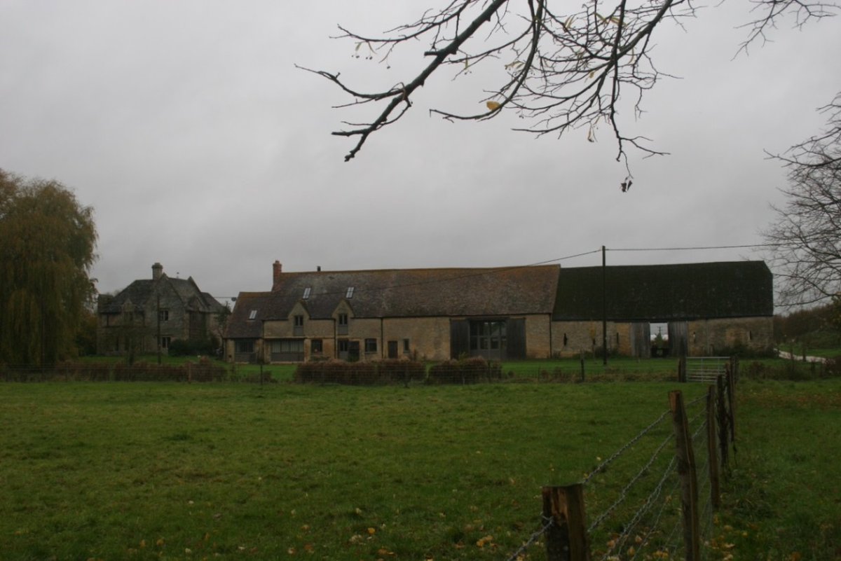 #OTD in 1645 a royalist regiment under Sir Henry Vaughan was surrounded and captured at the Battle of Bampton. The action was Cromwell's last success in his 'raid' around Oxford. #BritishCivilWars