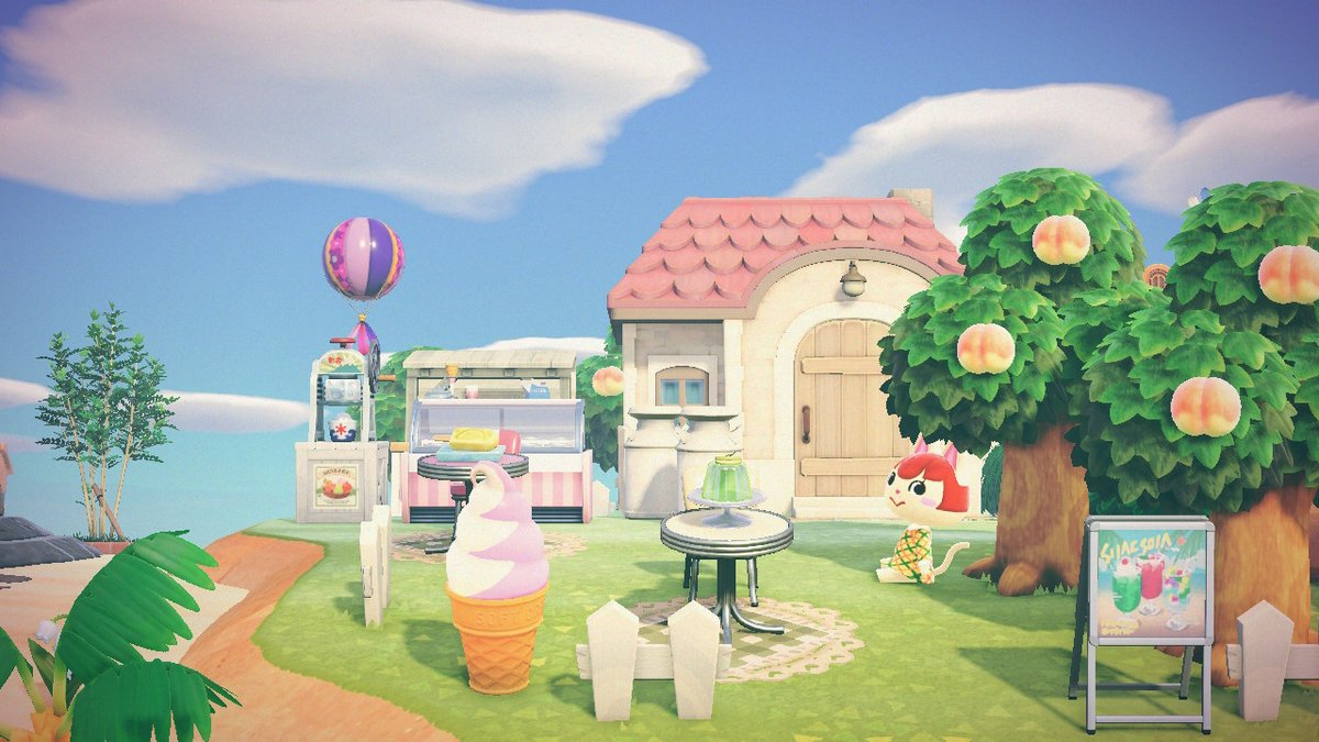 みかっちのお家まわり。
海辺のアイスクリーム屋さん🍨🍦
内装弄れるようになったの、本当に助かる🍨
#あつ森
#あつ森写真部 
#ペタル島ログ
#みかっち