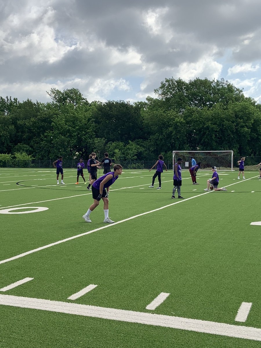 wlcjgreiner's tweet photo. Former Wildcats coaching current Wildcats, 7-on-7 football is so cool. #WilsonISaVibe https://t.co/nabqIyTkch