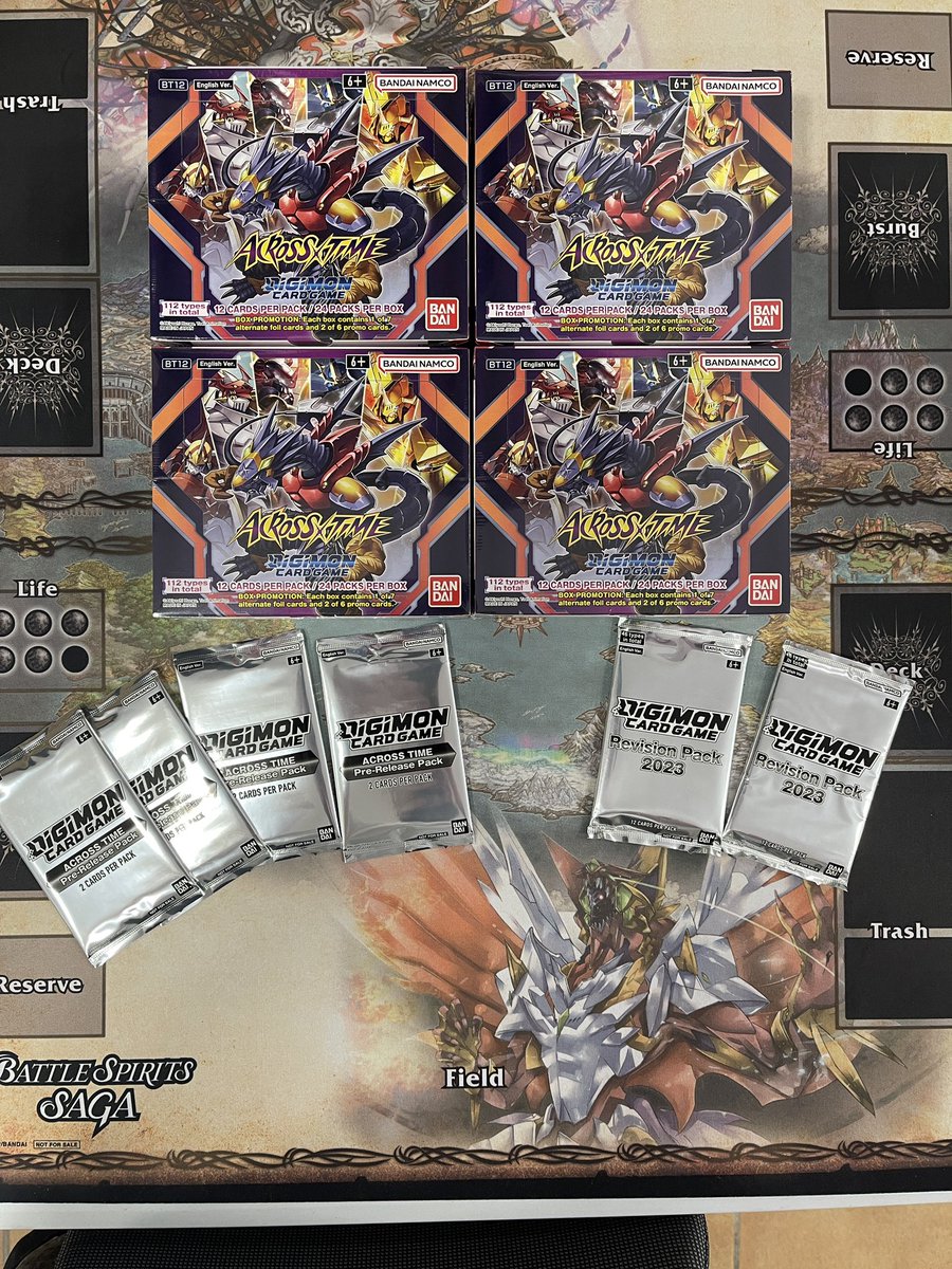 Colossal Store tweet media