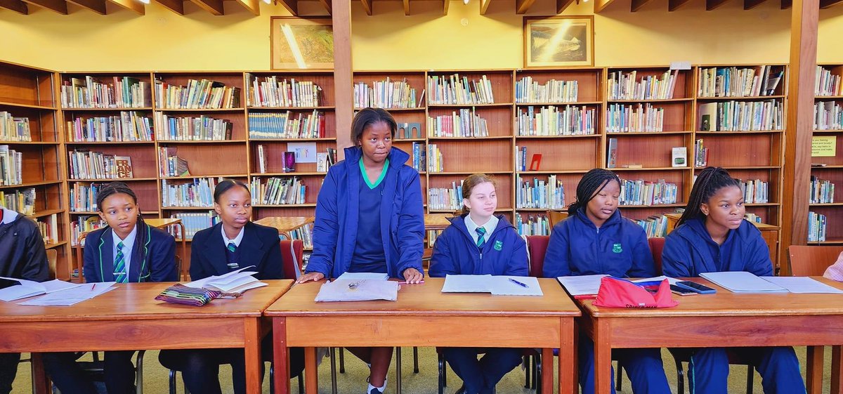 Exposcience's tweet photo. Images of Eskom Expo in the Makhanda Region’s Research and Innovation Camp.
“Such a successful event - a big thank you to our mentors who availed themselves to guide our learners and Victoria Girls High for hosting us,” says Provincial Coordinator, Fredy Mashate
#Exposcience #discovereskomexpo #stem #stemeducation #stemactivities #stemforkids #stemlearning #research #innovation