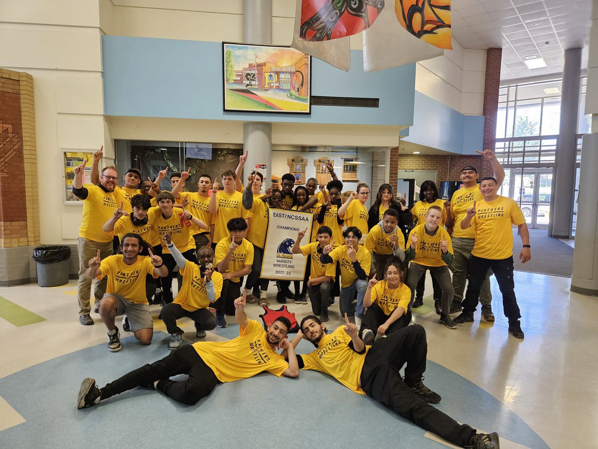 LBPearsonOCSB's tweet photo. LBP Panthers have another banner to add to our Gymnasium… Congrats to our High School Wrestling team who are BOTH East End Champs &amp; City Champs! This group has put in the hard-work and dedication and it’s all paid off! 🤼‍♀️ #WeAreLBP #Wrestling #OcsbJoy #OcsbFridayFeeling https://t.co/s3dr8xo4ST