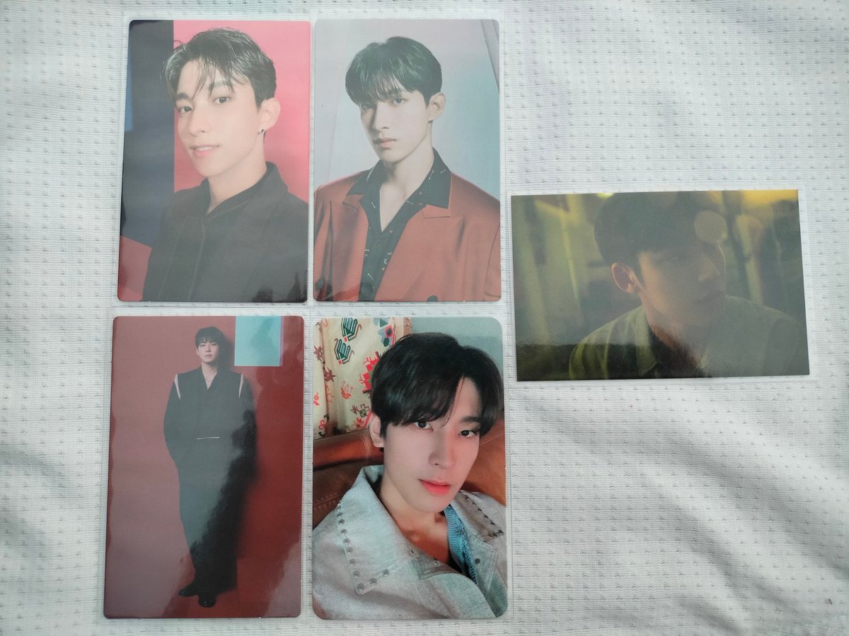iloveyouThe8's tweet photo. #juliexmaronhand 

SET FOR 300 PESOS 🤍
MOD: Shopee checkout 
MOP: Gcash/COD
Will ship upon payment or checkout 🫶 https://t.co/rHeSmkkgNh
