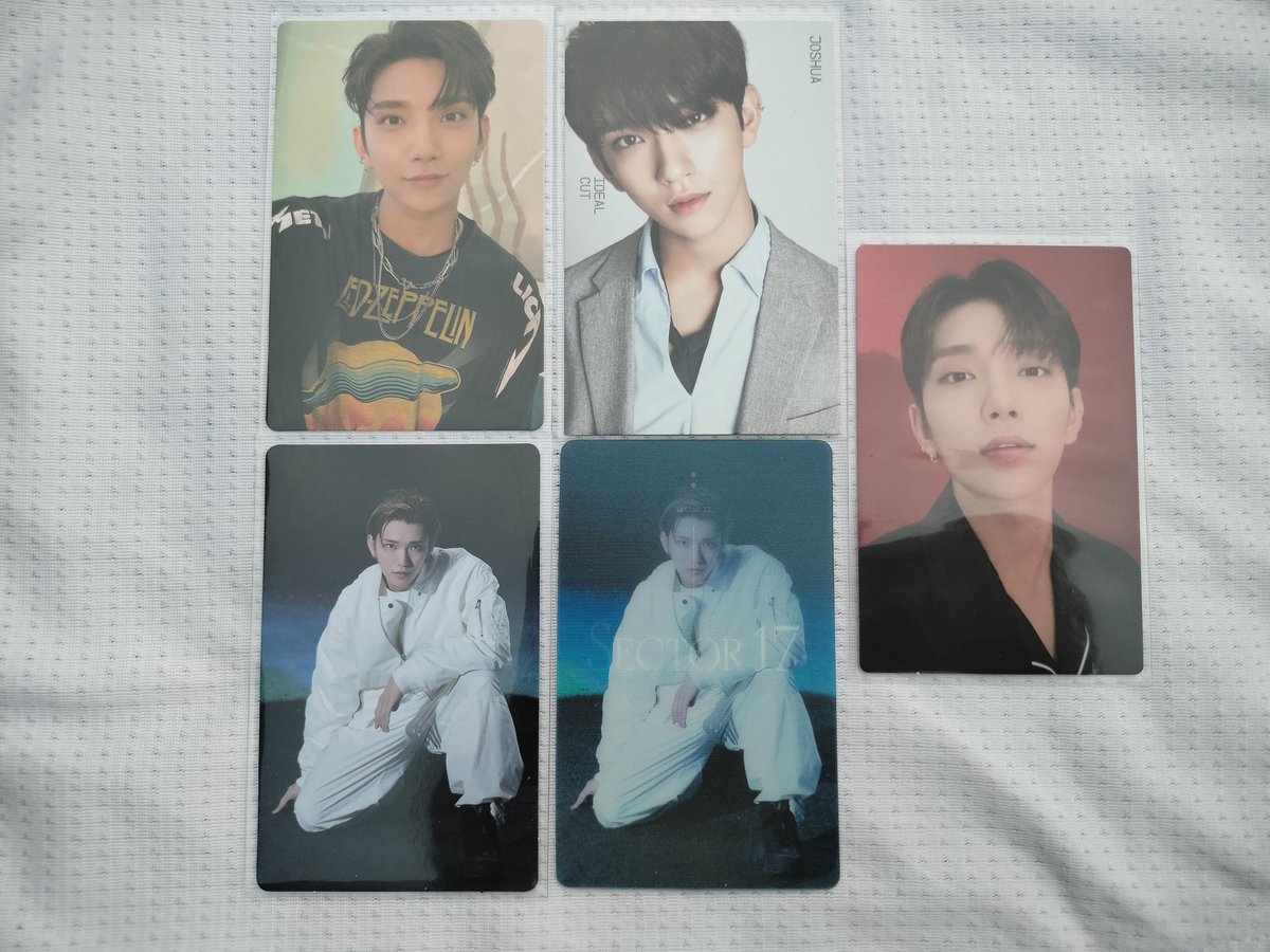 iloveyouThe8's tweet photo. #juliexmaronhand 

SET FOR 500 PESOS 🤍
MOD: Shopee checkout 
MOP: Gcash/COD
Will ship upon payment or checkout 🫶 https://t.co/Y1tGAS1DbO
