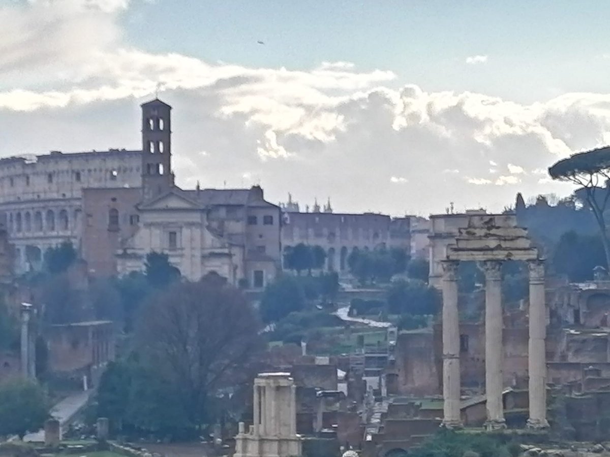 Feliz cumpleaños a mi ciudad favorita.
#Roma #CittaEterna #FelizDiesNatalis