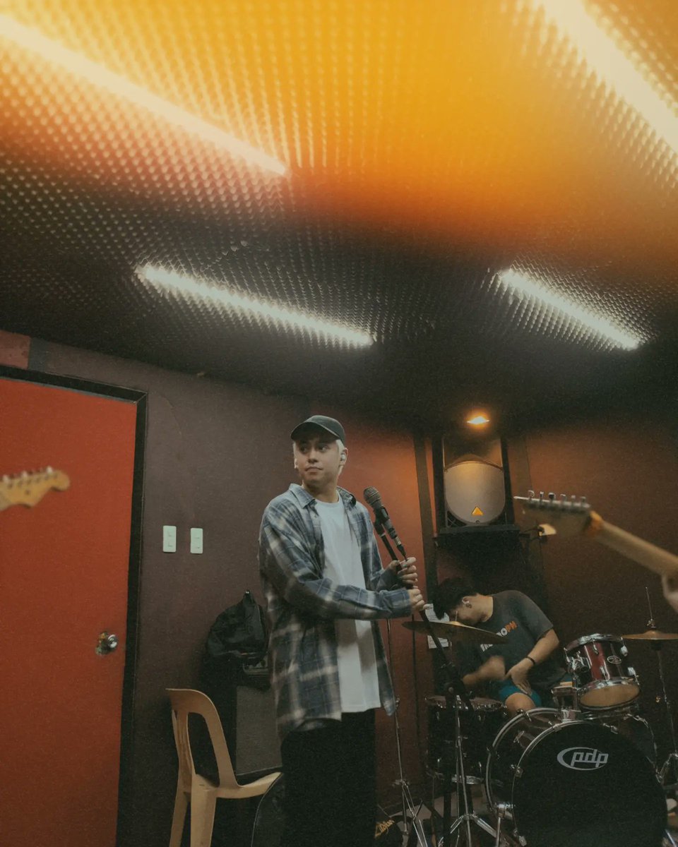 savetheyouthph's tweet photo. Rehearsal for tomorrow's show!

See you at 123Block, Mandala Park, Mandaluyong
!!!! Gates open 4:00 pm!

#UragonNight4
#SaveTheYouthPH

📷 : Allen Lyka https://t.co/vXjrpkqdfk