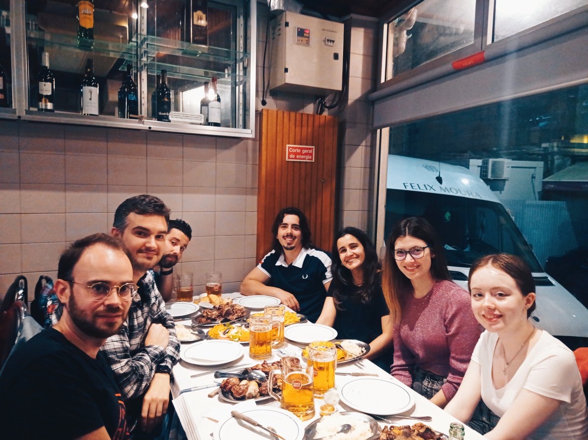 SoutoManel's tweet photo. Double farewell! Gonçalo @goncalovalente0 is going to start his stay at @ChemistryMIT with @DincaGroupMIT and Miguel will continue his career with @CatSusGroup_ITQ. Best of luck on your new adventures!! 🖖 https://t.co/i05pWmaFol