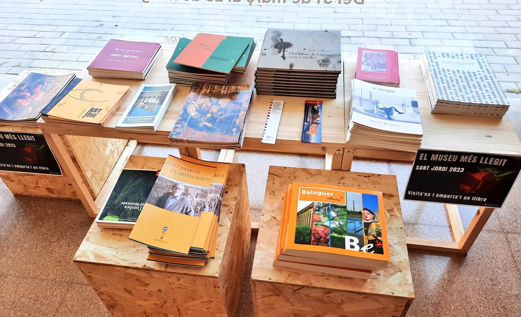 🌹 Aquest cap de setmana de #SantJordi, vine a veure'ns al Museu i emporta't un llibre 📚 (de regal).

🖌 I de pas, aprofita per visitar la nova exposició temporal dedicada al pintor targarí Jaume Minguell Miret.

#SantJordi2023📚🌹🐲
#SomCulturaBalaguer