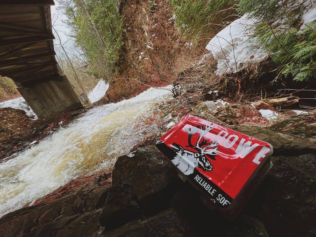 AMessengerPhoto's tweet photo. Nothing quite like a good scavenger hunt! 
The good folks @frostriver1910 put on an awesome one this week in Duluth for Earth Week, and it did not disappoint. Each day they shared a clue to find their Not-so-Plain-O-Box. After piecing some together, and … https://t.co/sOy84VMRmw https://t.co/7u0SZg27H2