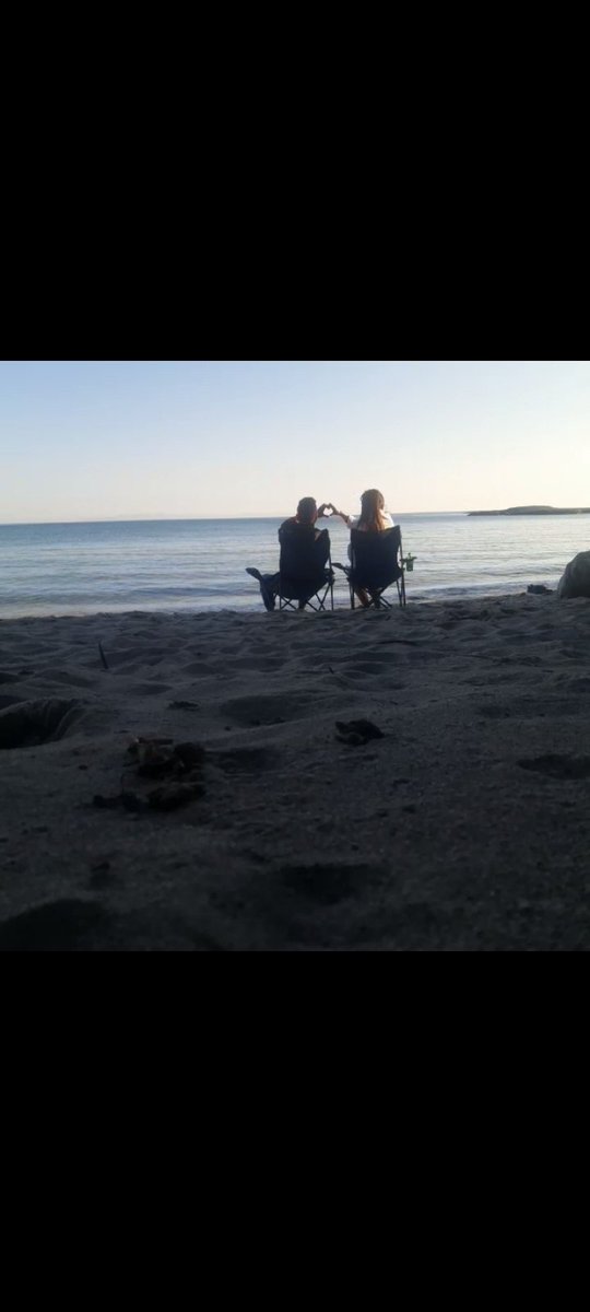 Tek sonum degil sonsuzumsun, meleğim 💞🌺