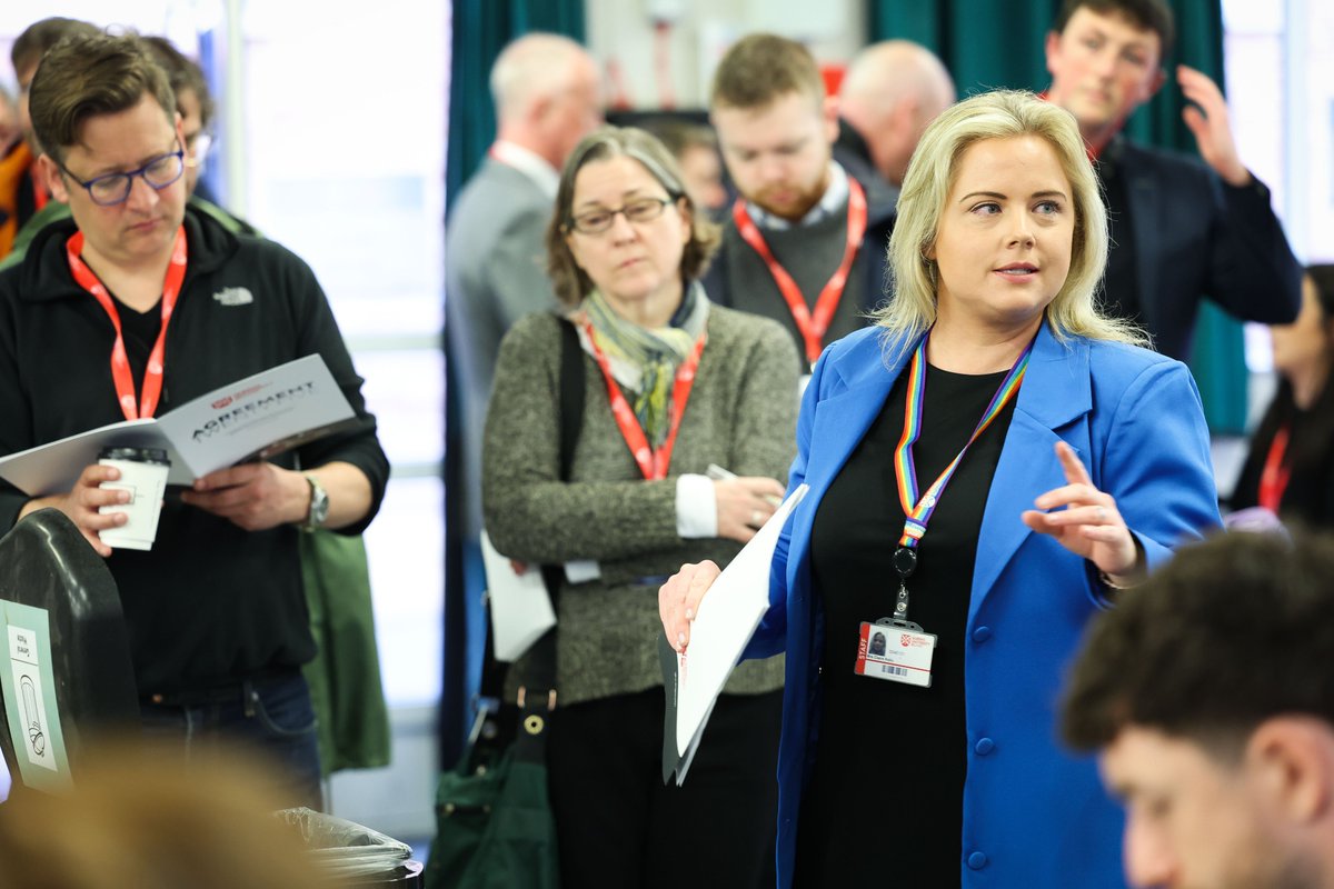 Mark Simpson tweet media