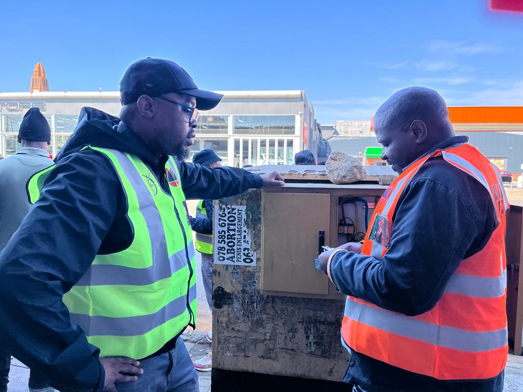 newsnote on Twitter "Seven businesses in Klerksdorp, North West were