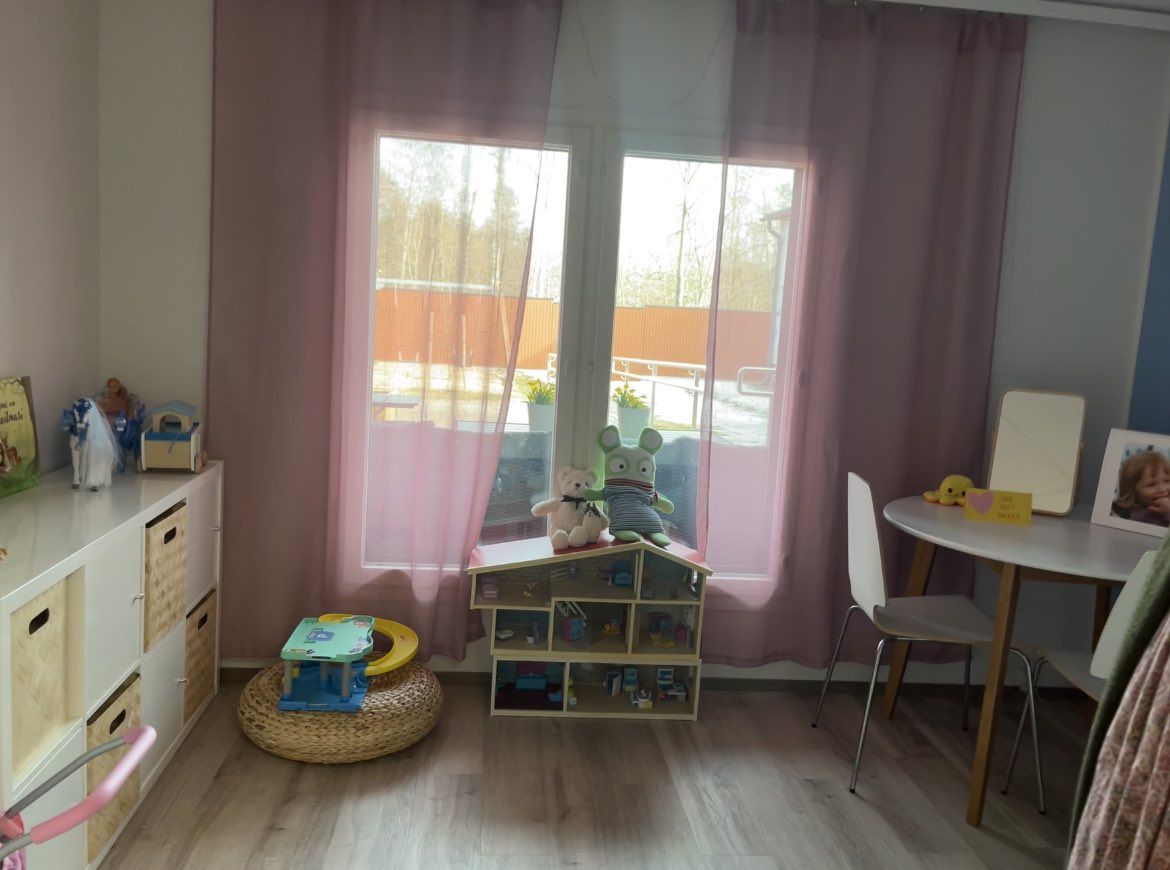 ➡️ Visite de deux refuges à #Tampere qui accueillent des sans domiciles fixes et des femmes victimes de violences.

Des structures nécessaires alors qu’une femme sur deux a déjà subi des violences physiques ou sexuelles après l’âge de quinze ans en #Finlande 🇫🇮