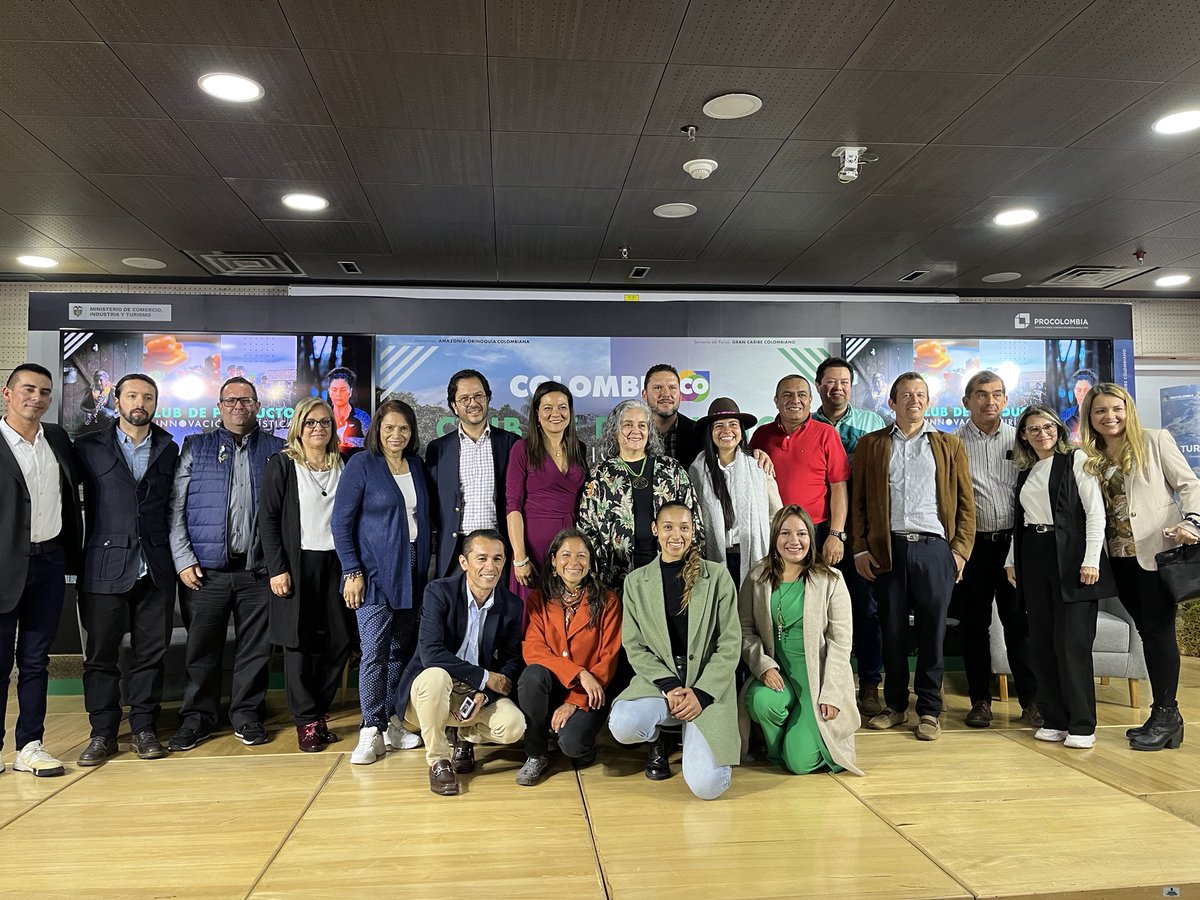 g_salcedo_r's tweet photo. Es un orgullo presentar los resultados del Club de Producto en Innovación Turística.

Gracias al trabajo con los empresarios, lanzamos los catálogos de turismo de Naturaleza, Cultura, Alojamiento, Bienestar y Comunitario.

Acá se encuentran 👉https://t.co/h51YwNeNin https://t.co/Ab0Utjd8gv