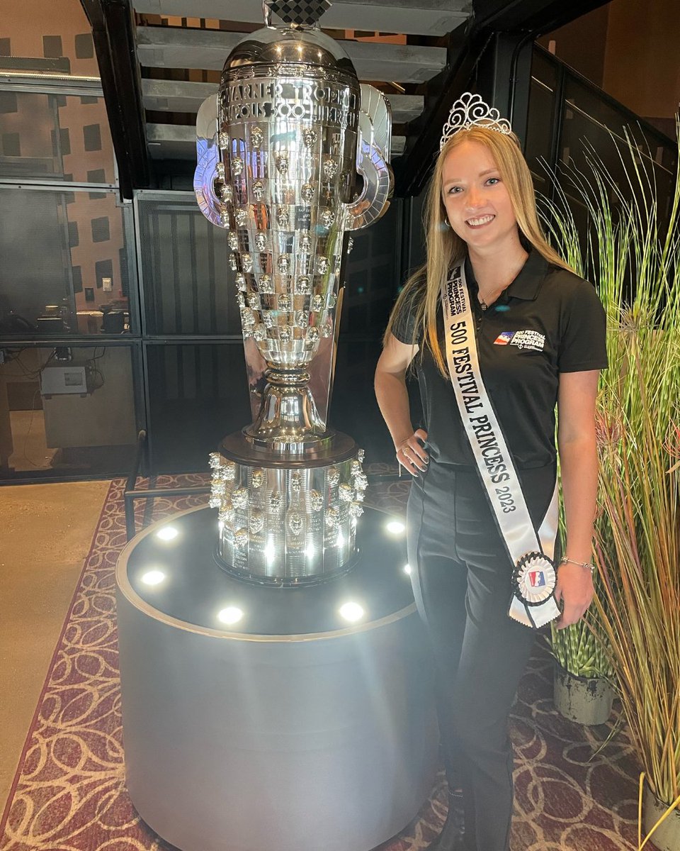 PrincessIndy500's tweet photo. Chloe Smith is taking over our stories on this lovely Friday! ๐๏ธ Chloe is a Senior at @ValpoU studying health science and is involved with her sorority on campus! You can follow along with her #princessprogram takeover on our Instagram all day long โค๏ธ https://t.co/nrg01mXSwx