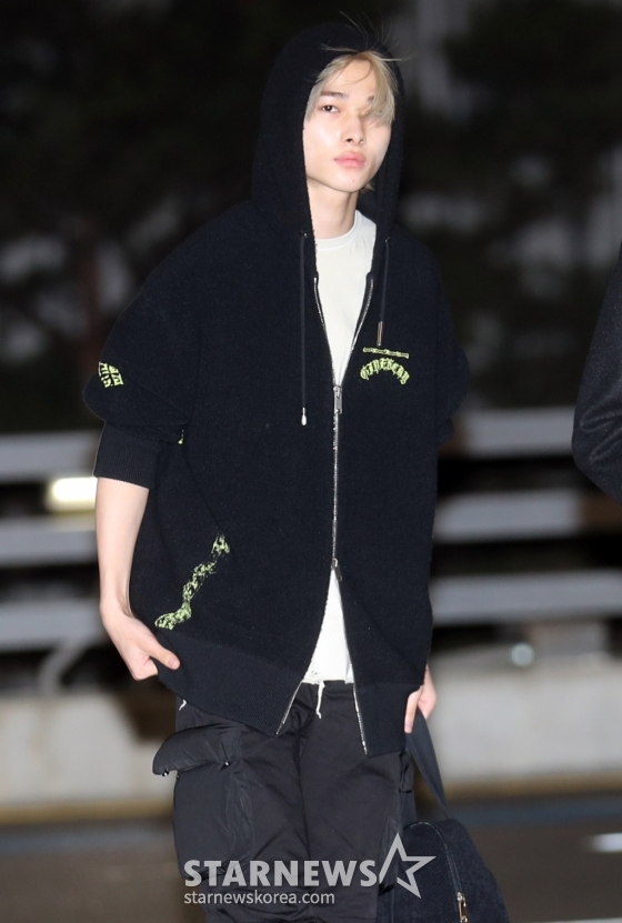 enhypenupdates's tweet image. [AIRPORT] 230421

NI-KI at Incheon Airport on their way to Las Vegas | Press Photo (1)

@ENHYPEN_members @ENHYPEN #ENHYPEN #엔하이픈 #NI_KI #니키