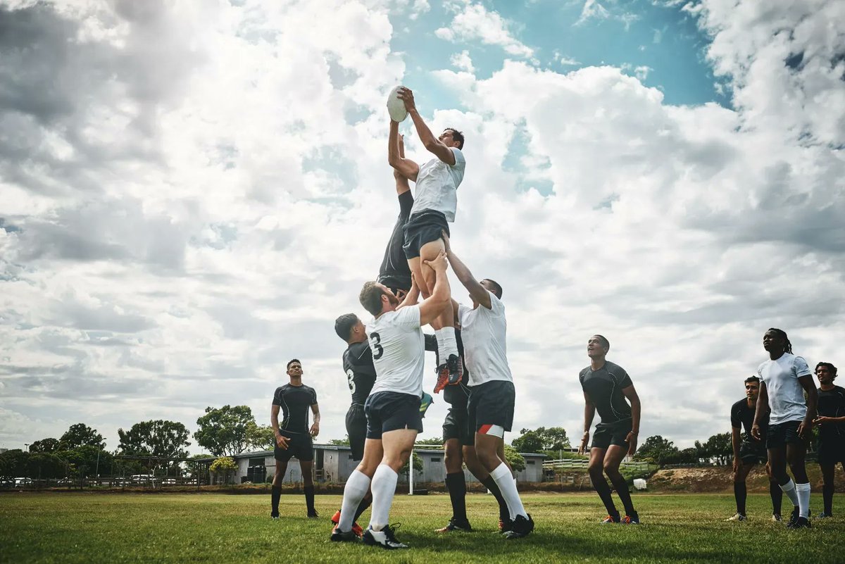 Vistahealthuk's tweet photo. #Rugby involves high-speed collisions, tackles, and contact with other players, which can lead to a wide range of #injuries. Read about the most common injuries in our blog by #Physiotherapist @will_physio. Read: https://t.co/UKgTBPGuDj 

#VistaHealth #RugbyInjuries https://t.co/TLP3eeEyz9