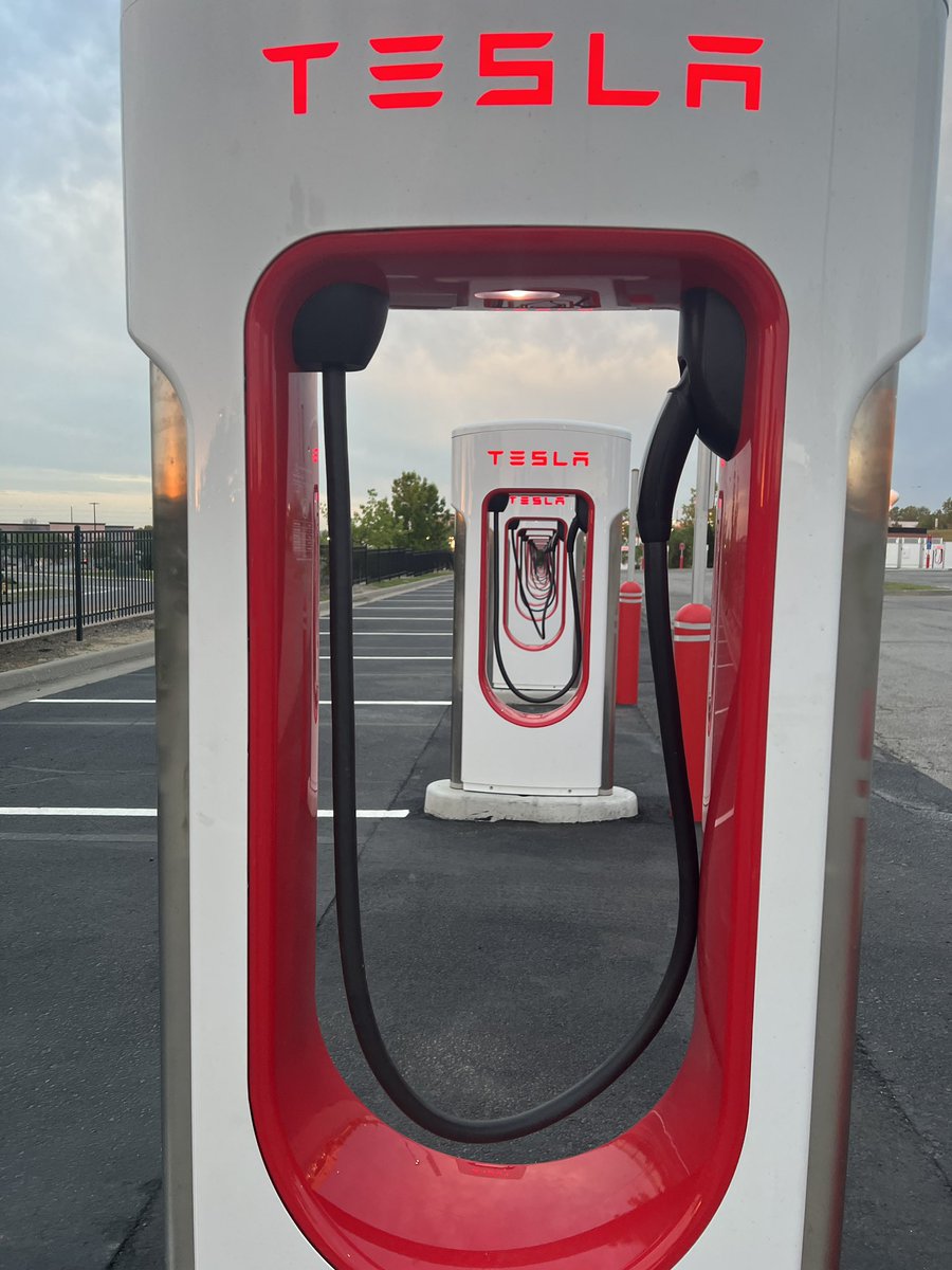 PlaidSyrup's tweet photo. Tulsa Oklahoma.  Second visit to the twilight zone of super chargers complete.  #campmode https://t.co/8caiBzVKKJ