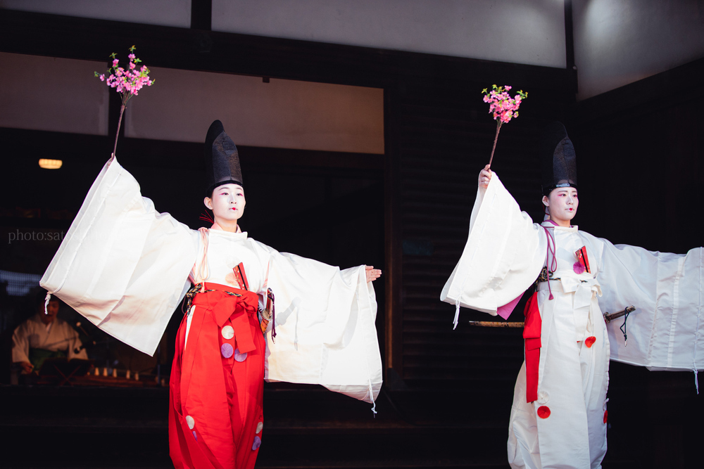 senbeisama's tweet photo. 隨心院はねず踊り「白拍子の舞」 を投稿しました。 #エキサイトブログ
https://t.co/wpD96KUwCP https://t.co/RvgR6o80Yo