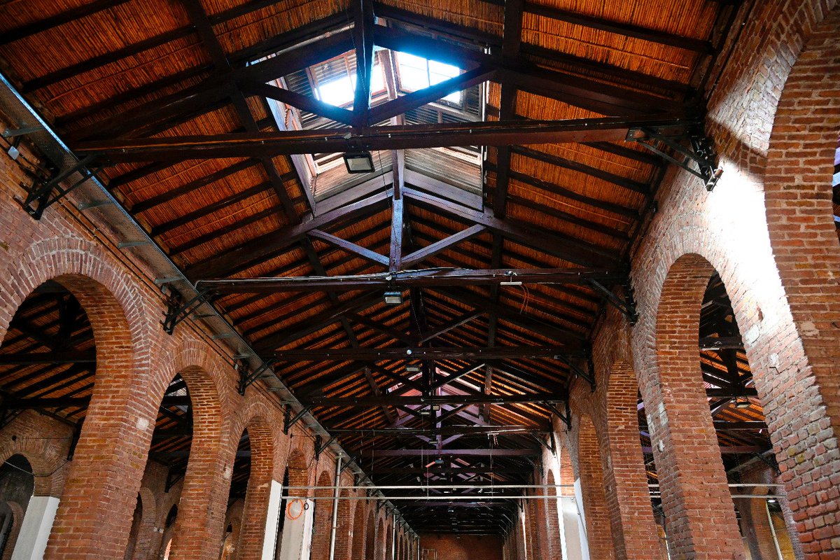 TadeoGZ's tweet photo. Recuperación patrimonial en la ex bodega #Arizu, muy pronto un espacio cultural para todos los vecinos. Mantener viva la historia 👏 https://t.co/EtRRyXZdx2