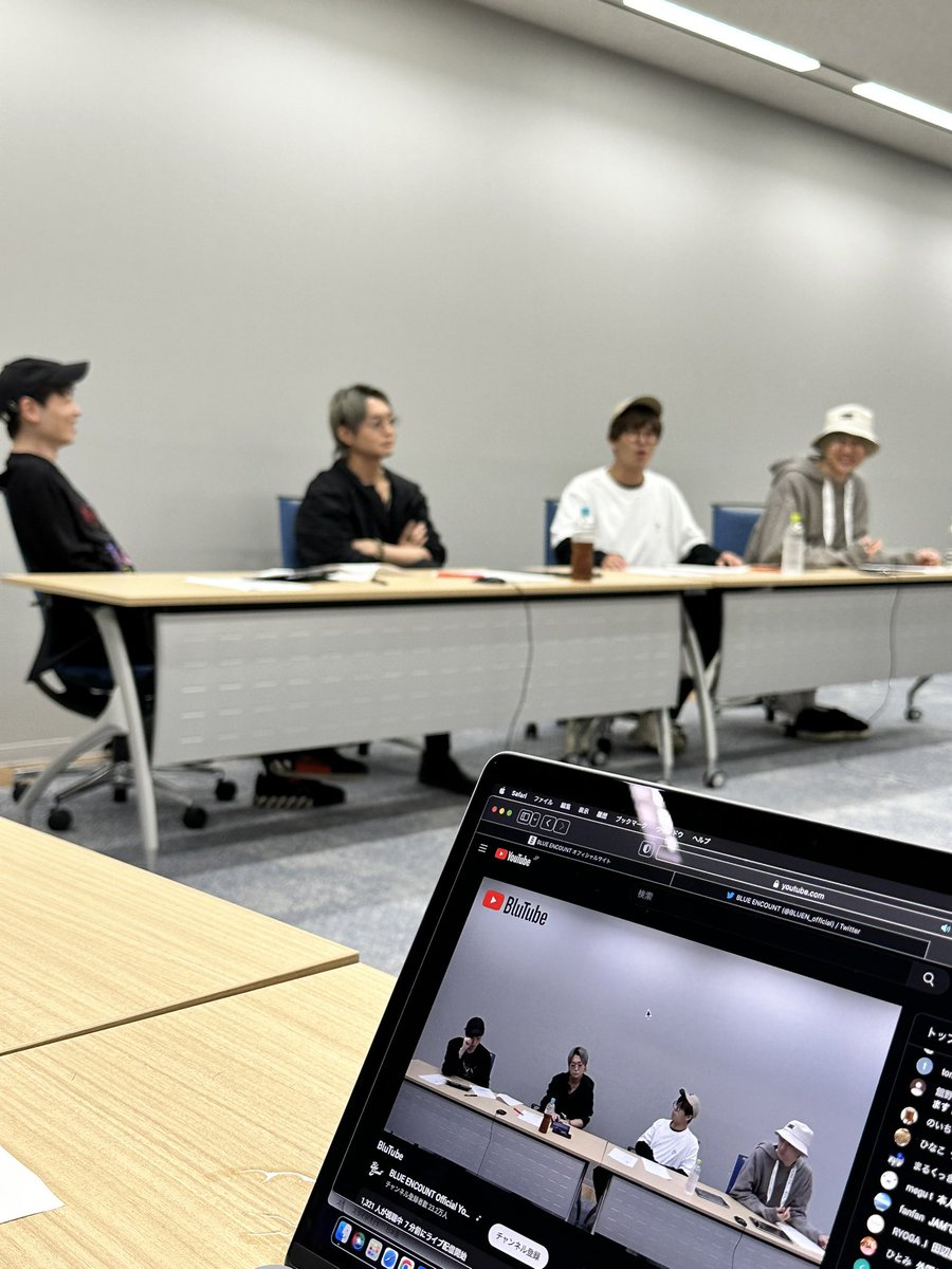 BLUEN_official's tweet photo. 『BluTube』
始まったよ〜〜🙋♀️❗️
https://t.co/gPHLEEUGvN
#ブルエン https://t.co/UNtVa8FRf7