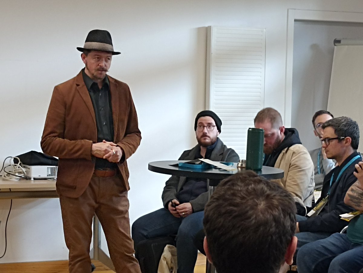 Michael_Gout's tweet photo. #WordPress et la #securité : questions réponses au #wcparis ! https://t.co/y8ybSUP54p