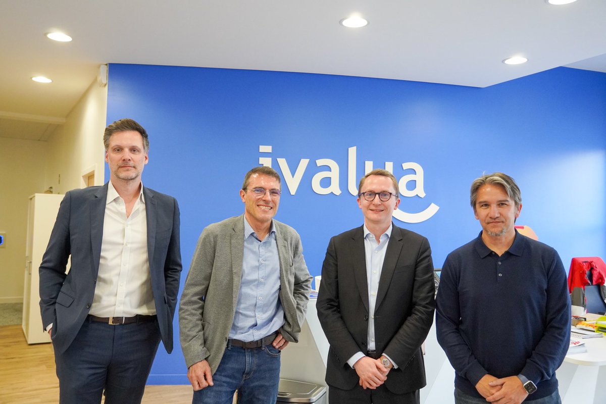 midy_paul's tweet photo. 💾  Rencontre avec David Khuat-Duy, CEO d’@ivalua, licorne française qui développe avec l’#IA des logiciels de gestion des achats pour les entreprises. 

🇫🇷 Leurs serveurs situés en France garantissent une utilisation souveraine et respectueuse des données personnelles. https://t.co/zMVdvbxJWz