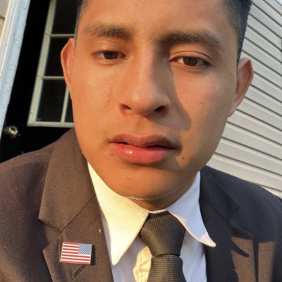 HUGITOHER's tweet photo. #NuevaFotoDePerfil https://t.co/uTeb9dWs7B