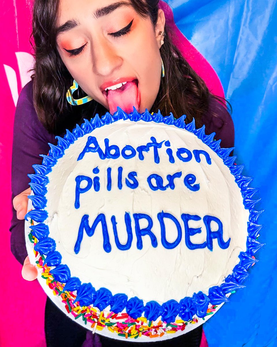 PAAUNOW's tweet photo. Hey SCOTUS! Abortion pills aren't safe. Abortion pills are murder. They deliberately deprive a tiny person of oxygen and nutrition. STAY THE FDA APPROVAL OF MIFEPRISTONE!
#StopAbortionRx https://t.co/k3Xt05TtOh