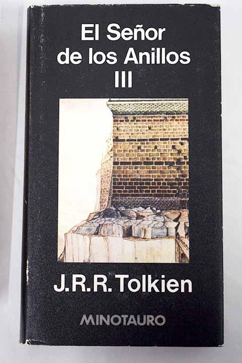 SocTolkien's tweet photo. Tal día como hoy, hace 43 años,  llegaba a las librerías de mano de @minotaurolibros la primera edición en castellano de "El Retorno del Rey" de #Tolkien , tercer volumen de la obra maestra del Profesor "El Señor de los Anillos". 
¿Cuál fue tu primera edición de esta obra? 🤔 https://t.co/tJz8KimaZk