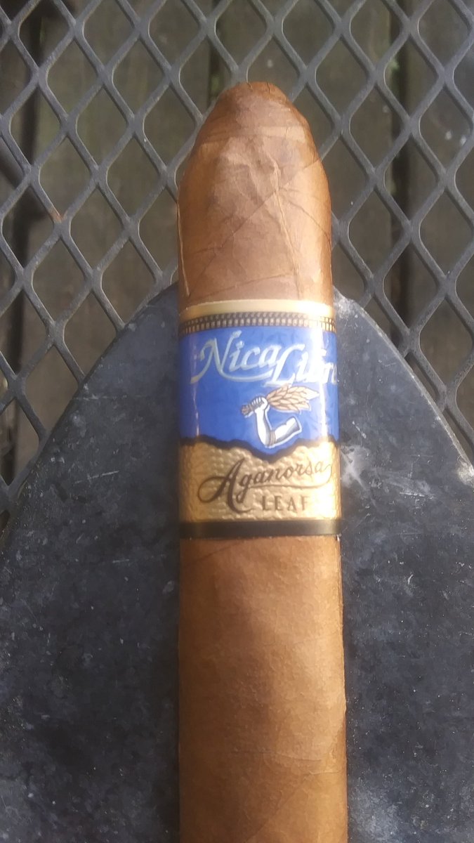 mobarbq's tweet photo. Nica Libre X AGANORSA Belicoso. #cigars #cigarsandcoffee #2brandcollaboration #nicaraguanpuro #corojowrapper @AganorsaLeaf https://t.co/dKMWMJq5jR