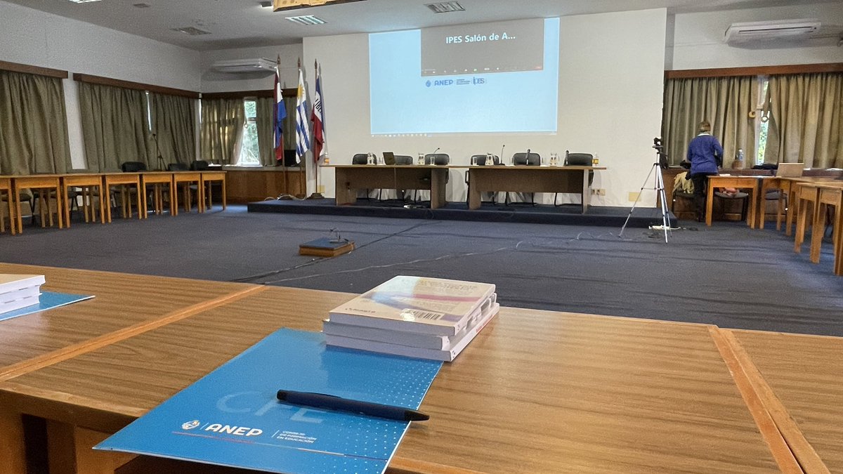En minutos comienza la segunda Junta de Directores 2023 del Consejo de FormaciónenEducación, en el Instituto de Perfeccionamiento y Estudios Superior "Juan E. Pivel Devoto".