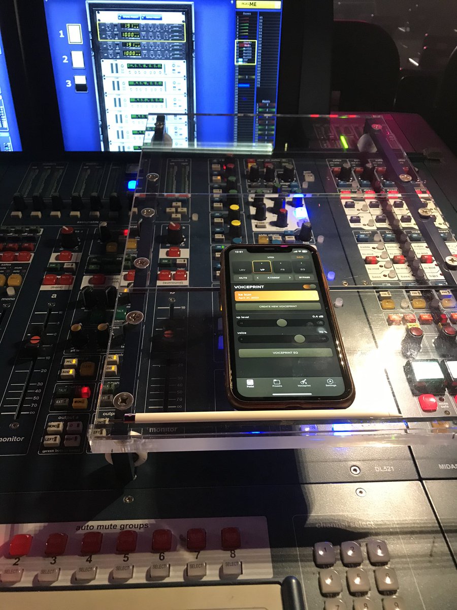 0084kyosen's tweet photo. ハッチのFOHは、リハではBluetoothがとどいたので遠隔操作!!
最高!!
#voiceprintDI https://t.co/FznUo62EMc