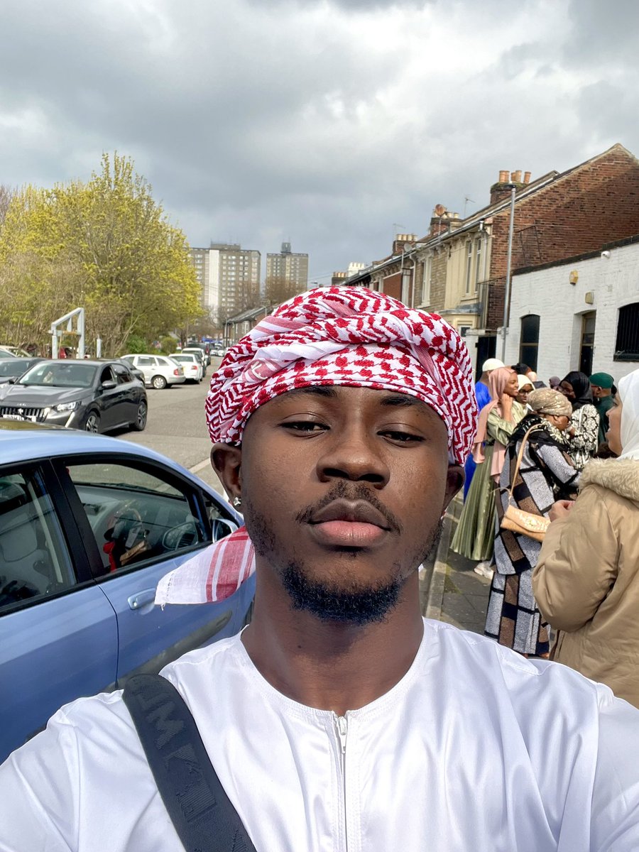 adisaolashile's tweet photo. "POV: your laylat qadr prayers got answered

Eid Mubarak 🌙🙏🏿 https://t.co/nlwpfA6idS