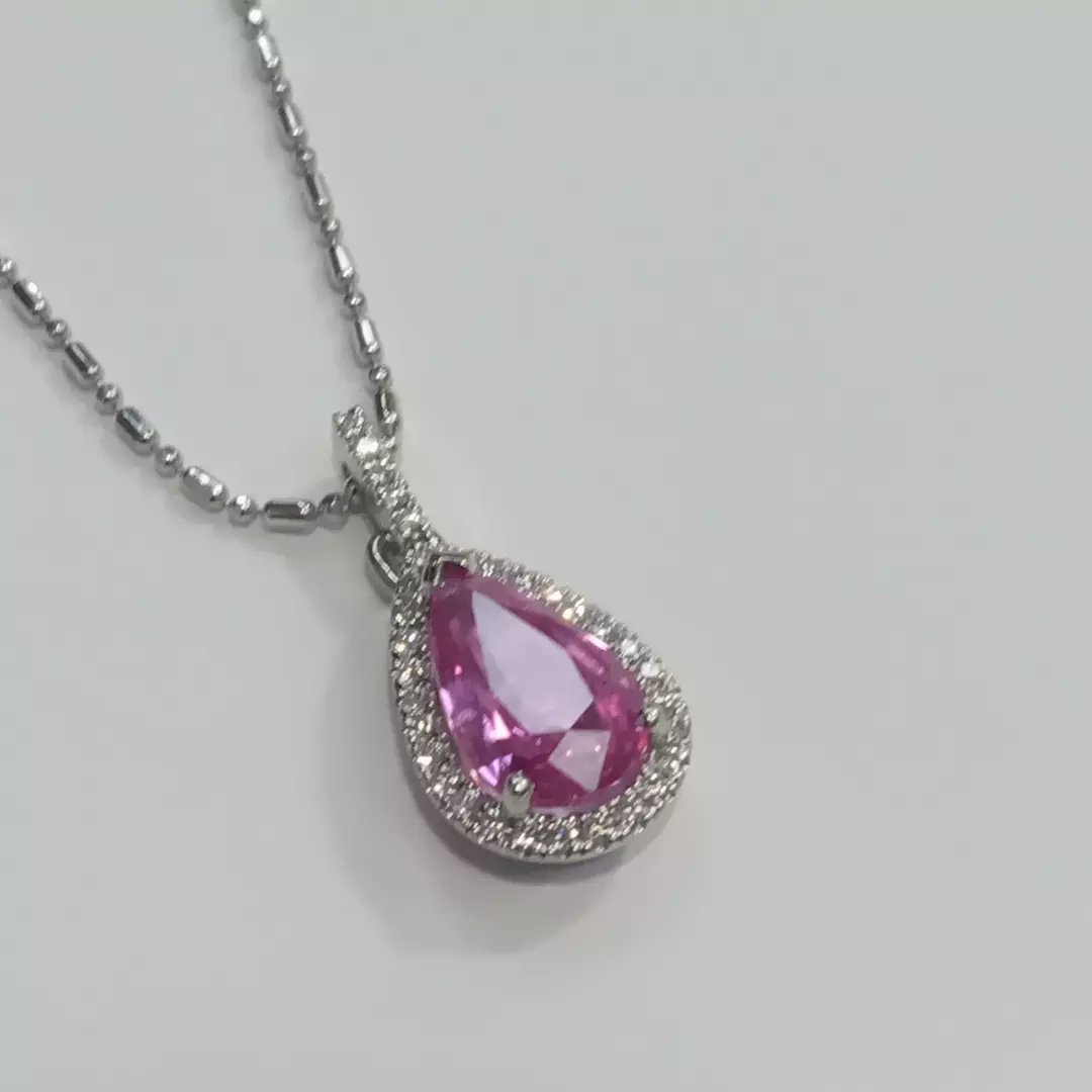 ericross12's tweet photo. Recently finished in our on-site workshop is this stunning 18ct White #Gold Pink Sapphire &amp; #Diamond halo pendant with a diamond set loop.

Are you looking to have something bespoke made?

Why not give us a call on 02074056646 or DM us.

#hattongarden https://t.co/xqFEupkIik