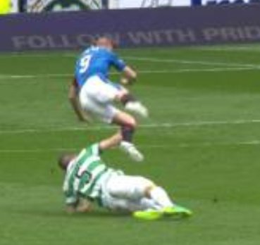 rsmorrow1964's tweet photo. 28 & may not play football again 🥴🥴 but wil Forever hold the title of the GREATEST challenge in Scottish football #FlyLikeBird 🤣🤣🤣🤣 https://t.co/2H8ArscCa1
