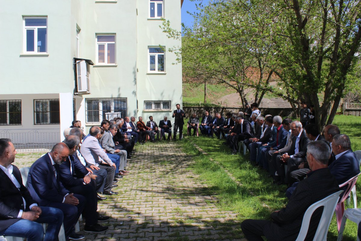 MetinKeskinMHP's tweet photo. Çok güzelsin #MODAN
Harikaydın #AliÇapan
Bizler inandık sizler ile BAŞARACAĞIZ.
#HepBirlikteDahaGüçlüyüz
#BingölBizim
@MHP_Bilgi @E_SemihYalcin @bingol_mhp @osmanzekibaran @gucden_nurullah https://t.co/VgqIBqE07g