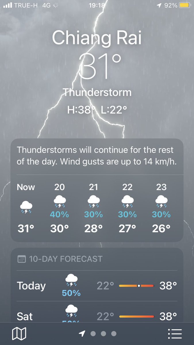 Chiangrai108's tweet photo. ขณะนี้ที่จังหวัดเชียงรายได้รับผลกระทบจากพายุฝนมีหลายพื้นที่มีลูกเห็บตกและไฟดับ https://t.co/3sajUA7MO2