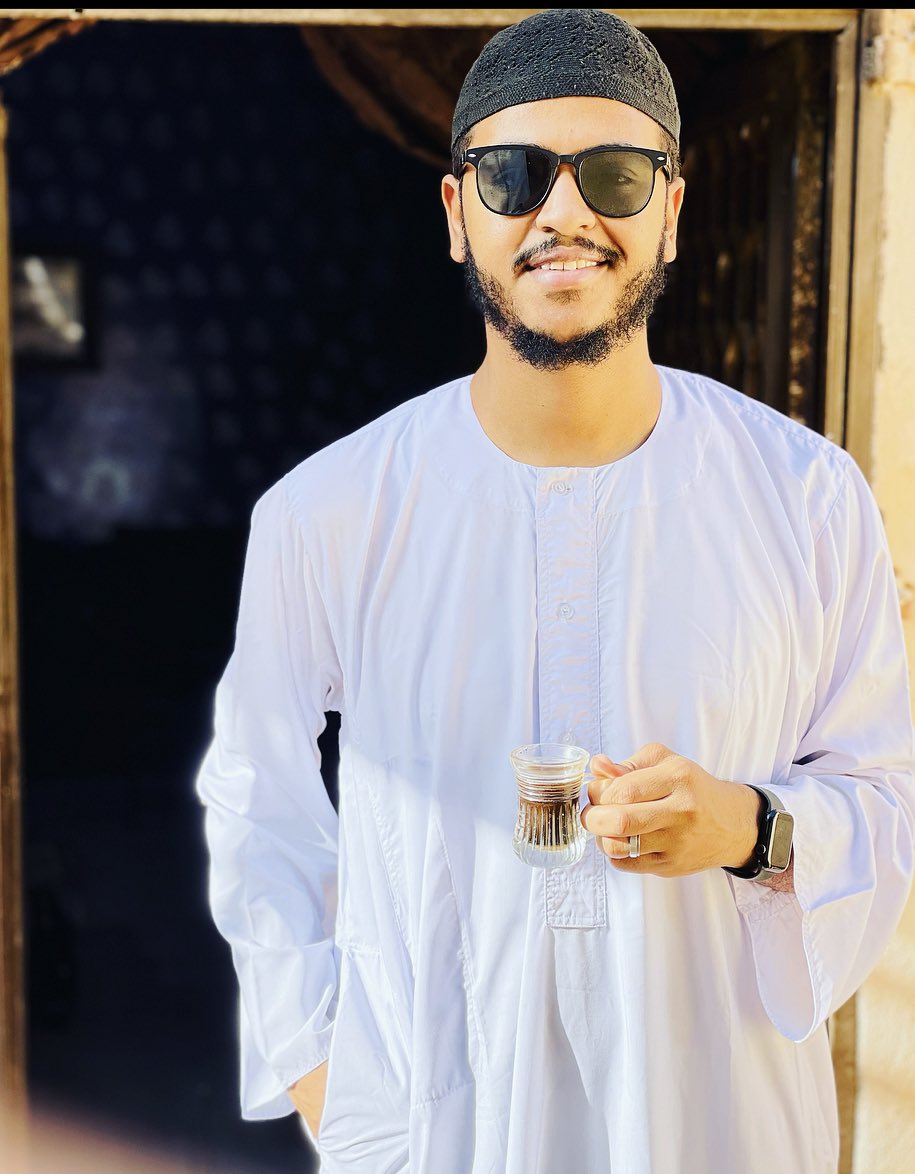 Islamm_moh's tweet image. #HappyEid 🖤🍂