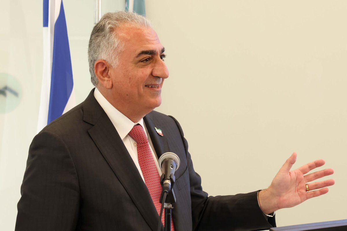 PahlaviReza's tweet photo. Thank you to the @UofHaifa @EzriCenter (named after Israel’s former ambassador to Iran, Meir Ezri, who was born in Esfahan) for the opportunity to lay out my vision for a future democratic Iran and a relationship between Iran and Israel that is rooted in our over 2,500 years of history and based on the democratic values shared between our nations, including respect for the rule of law, human rights, and religious freedom.

A special thank you to Yoram Ezri and @efratsopher, Amb. Ezri’s son and granddaughter, for their kind invitation and warm welcome.

Photos: Ariel Zandberg, GPO