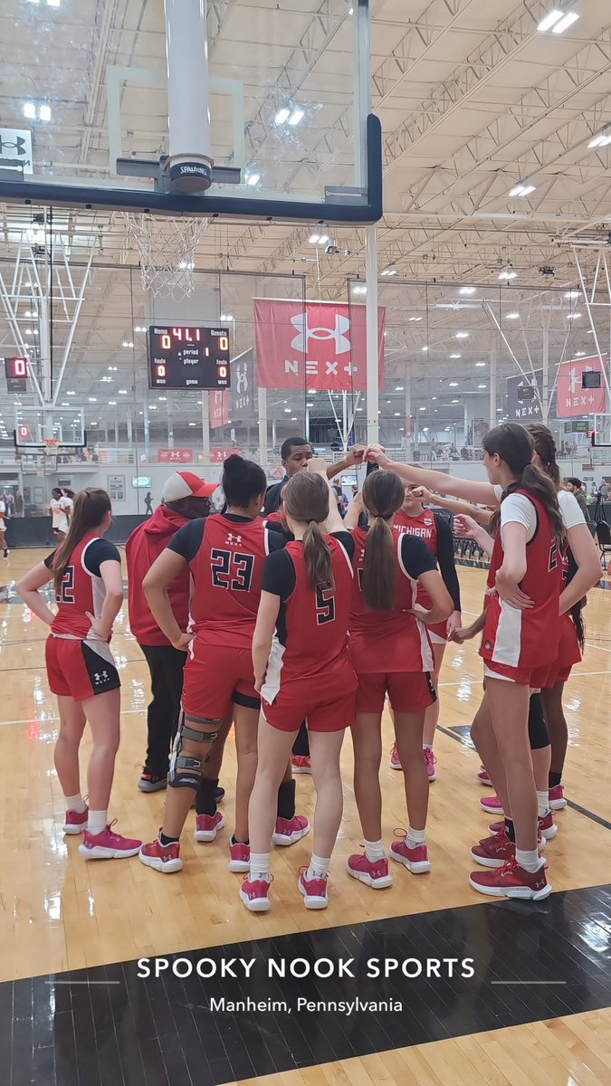 UAAMIStorm26's tweet photo. Game Day 1 #girlsuaa #UnderArmour #michiganstorm https://t.co/gGlW0IvQeW