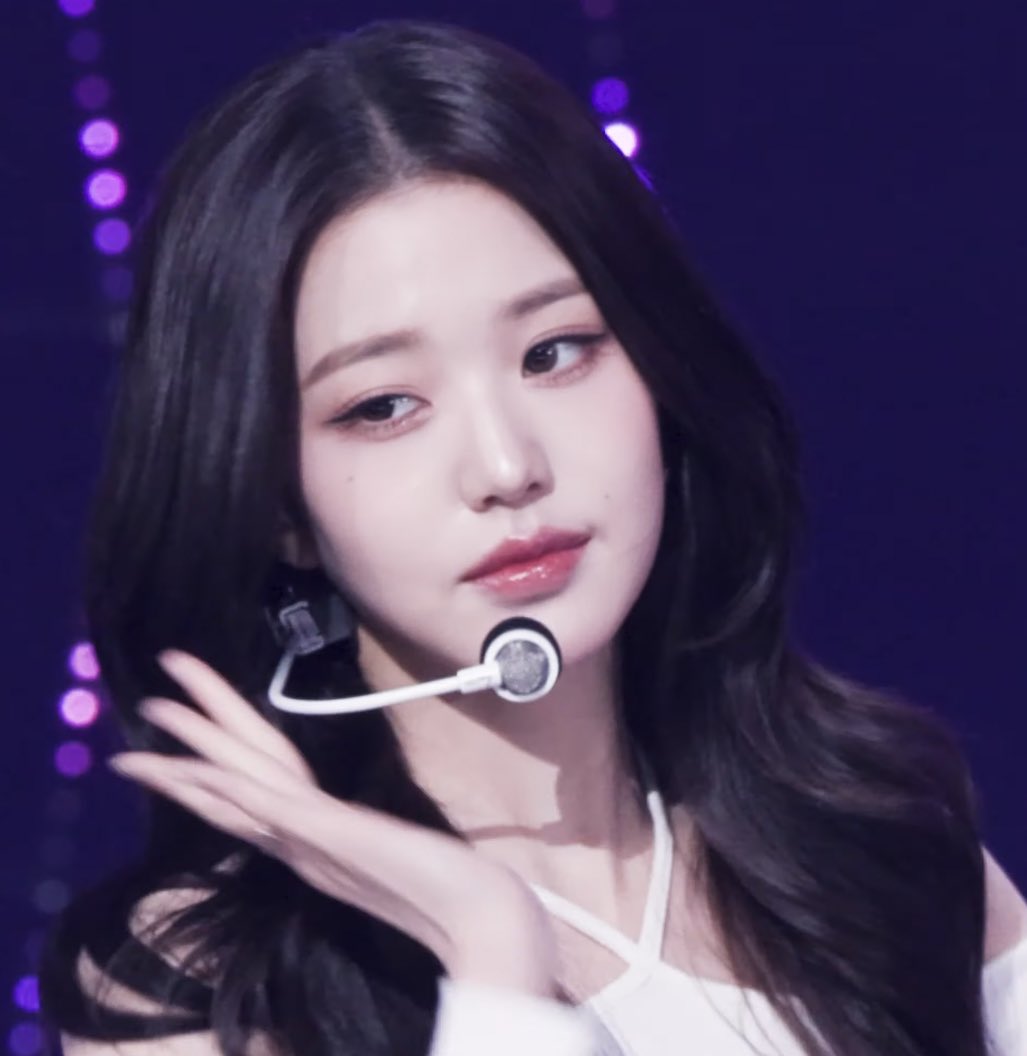 wonyoungpics's tweet photo. https://t.co/OznRWGzQWG