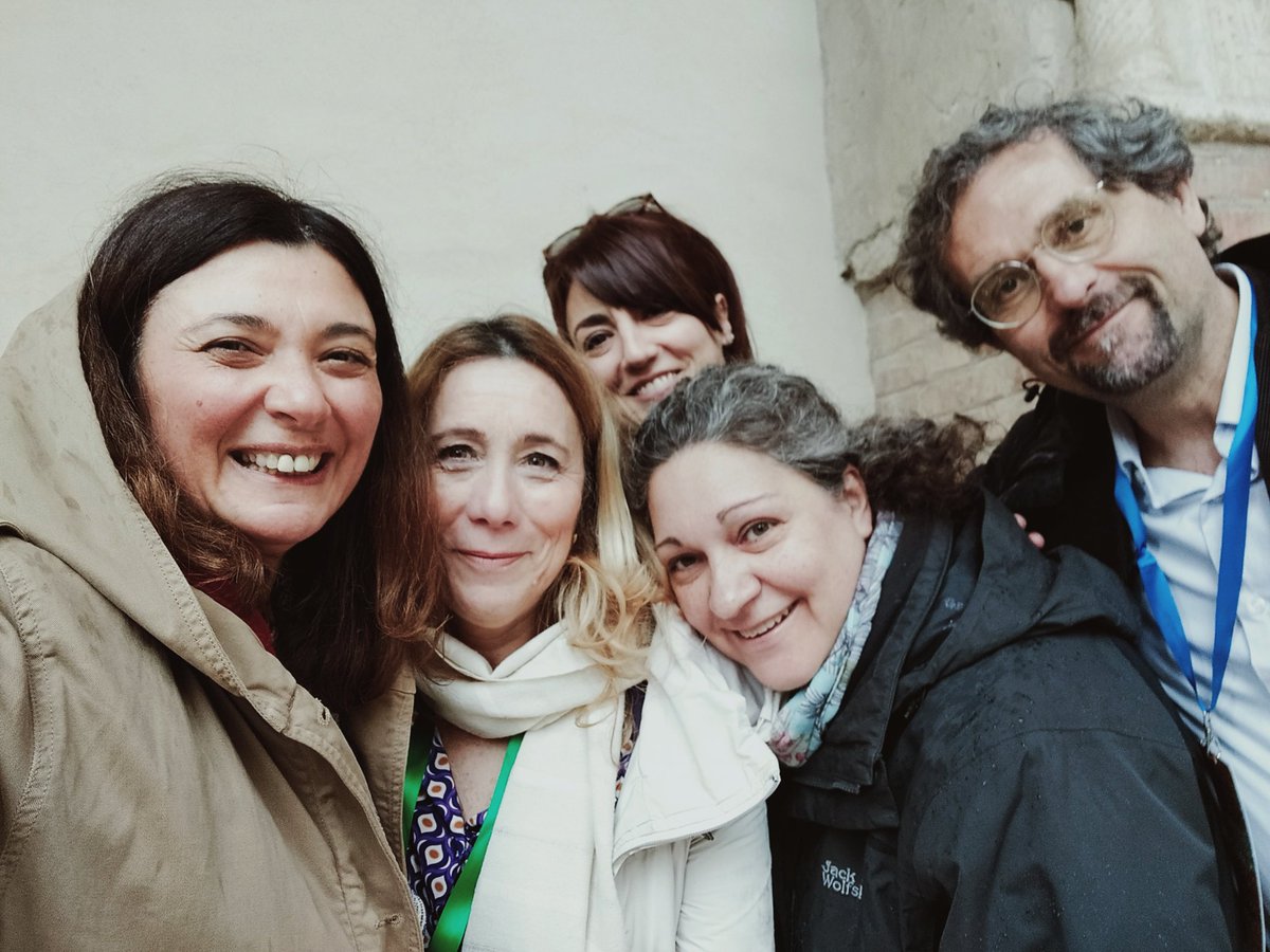 caterinaboca's tweet photo. "chi è voluto bene non s'o scorda!"
A #Salerno si sono chiusi i lavori del 43° Convegno Nazionale delle #Caritas Diocesane. Hai ragione @silvia_sinibaldi: è la Rete più bella che c'è!
@CaritasItaliana https://t.co/yWMGYH9HdZ