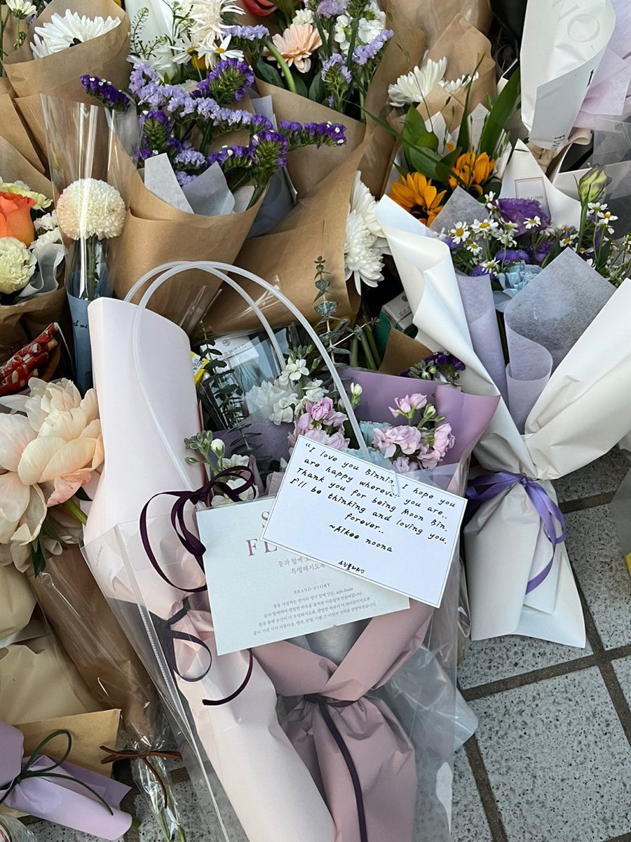BinnieMoonie's tweet photo. I hope I was able to deliver my heart to you my Binnie.  Aikee noona will forever love you.. I hope you are happy wherever you are.. #MOONBIN #문빈 https://t.co/NOTvqArCT1