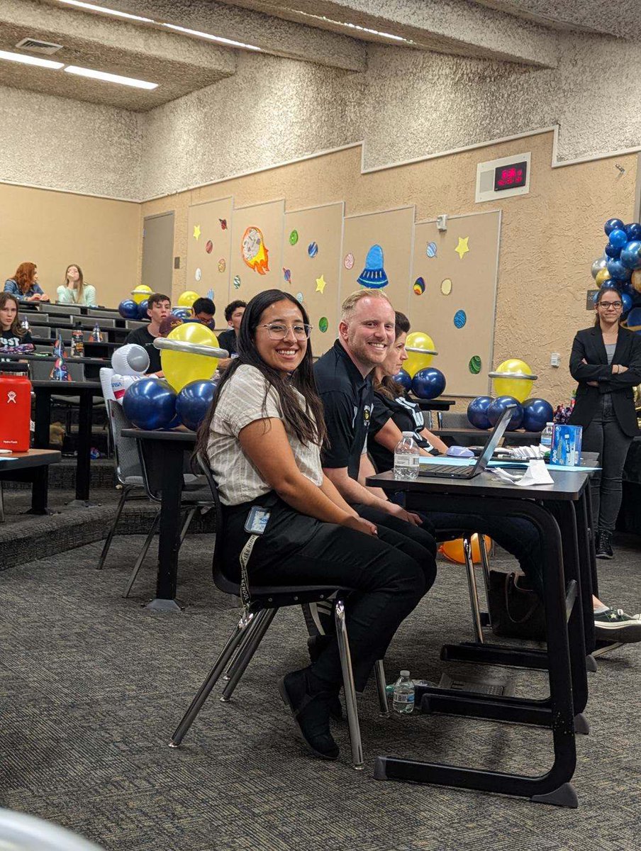 BGHS_DVUSD's tweet photo. BGHS Math Integration Bee 2023- Fun was had by all!  Thank you Mr. Martin and BGHS for hosting!  These kids are wicked smart! #extraordinary #greatnesswithin @DVUSD @DrFinchDVUSD @BghsIb @goldwateryrbook @BG_DECA @thinkLawUS https://t.co/OwRA6awJm5